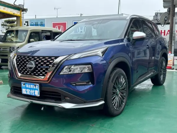 2025 Nissan Xtrail — photo 2