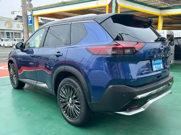 2025 Nissan Xtrail — photo 3