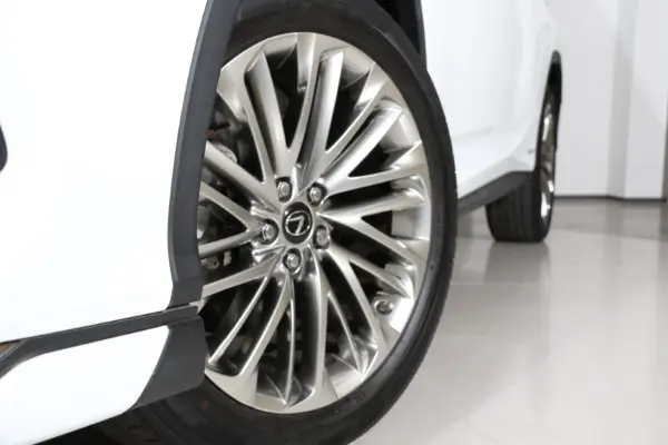 2020 Lexus Rx — photo 3