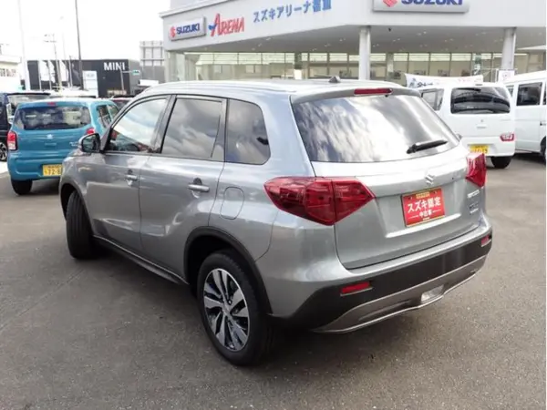 2022 Suzuki Escudo — photo 3