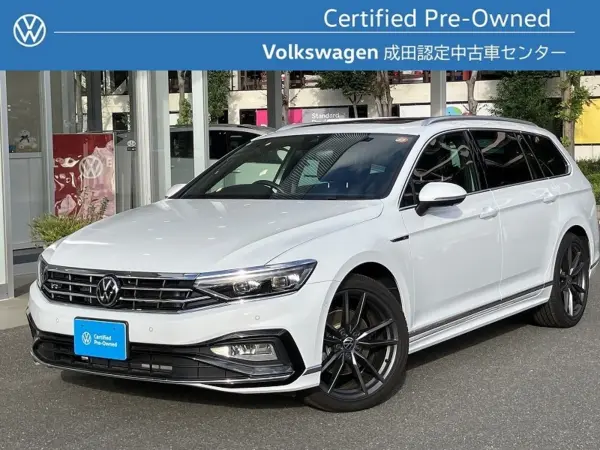 Volkswagen Passat Variant TDI R-Line Diesel Turbo Digital Meter Parking Assist System ACC (Glacier White Metallic) — 2024, 4,000km, for sale in Kenya