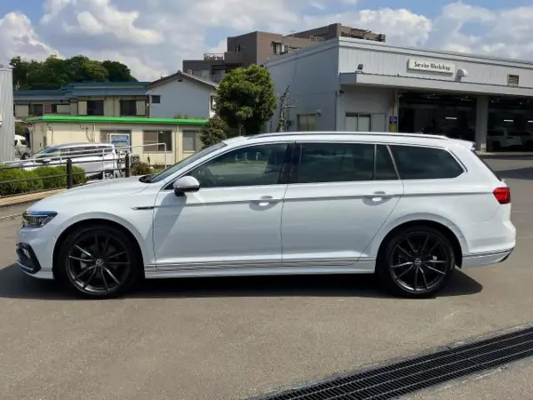 2024 Volkswagen Passat — photo 8 | Tuminion Kenya