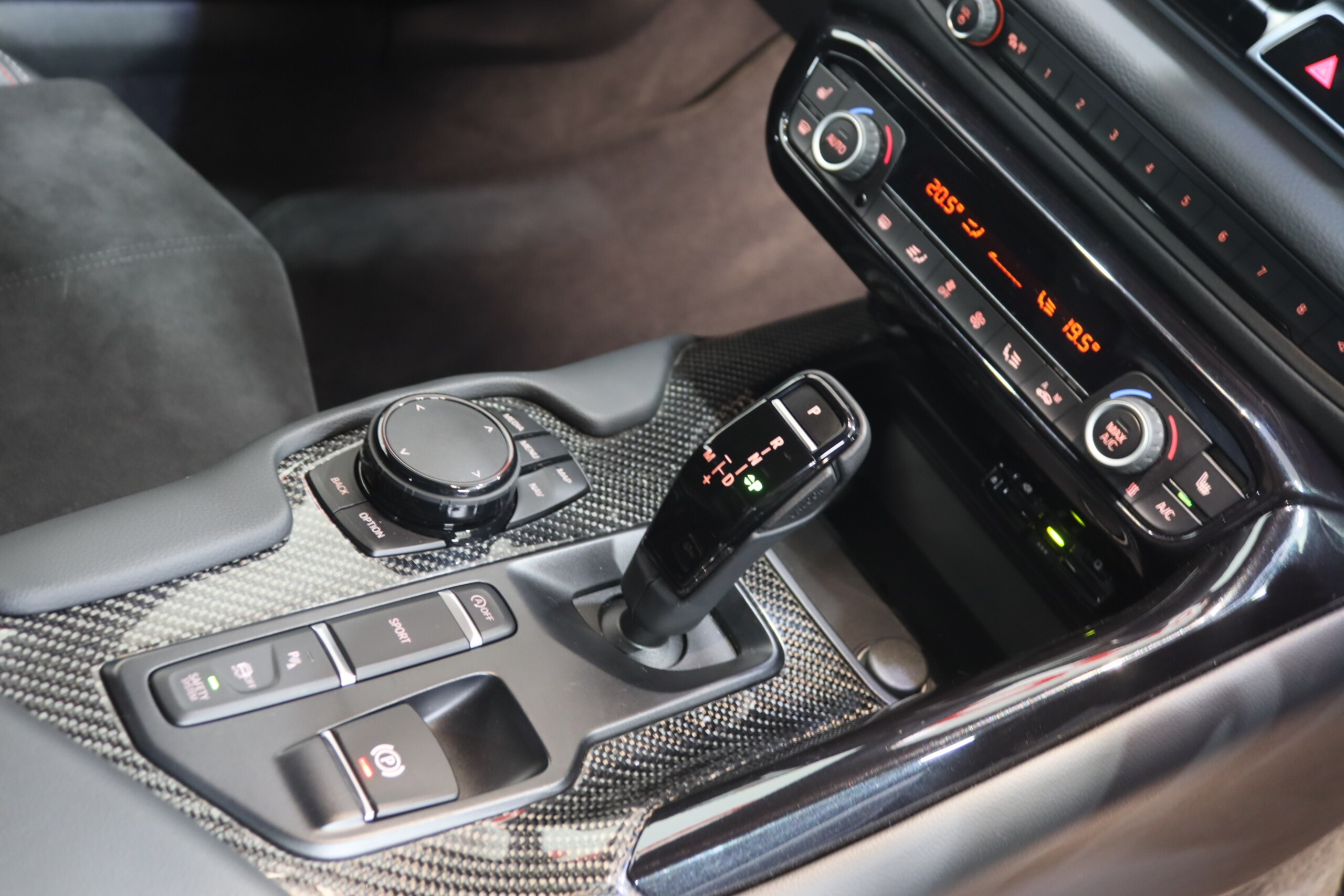 Toyota Supra 2.0 SZ-R — photo 9