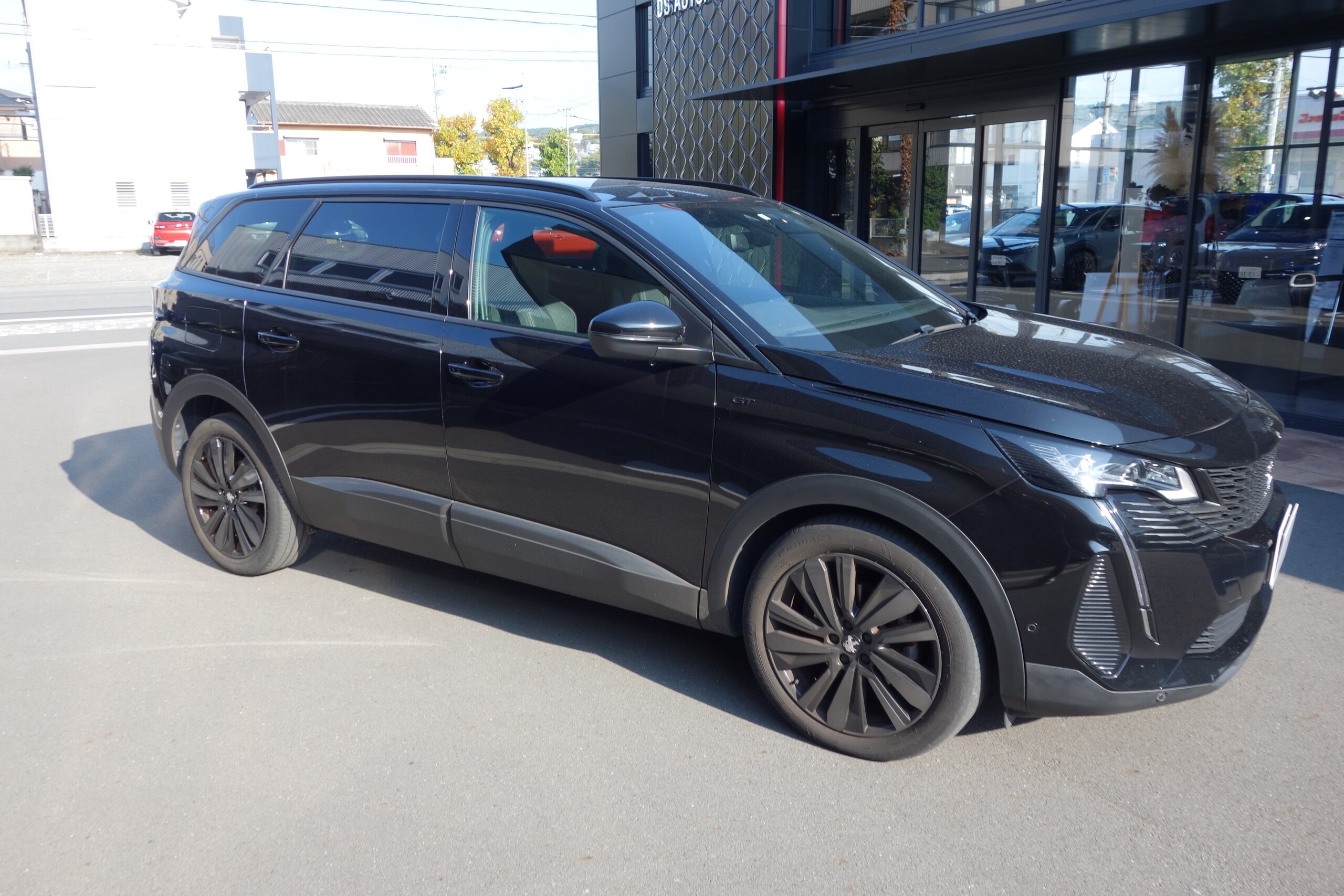 2023 Peugeot 5008 — photo 2