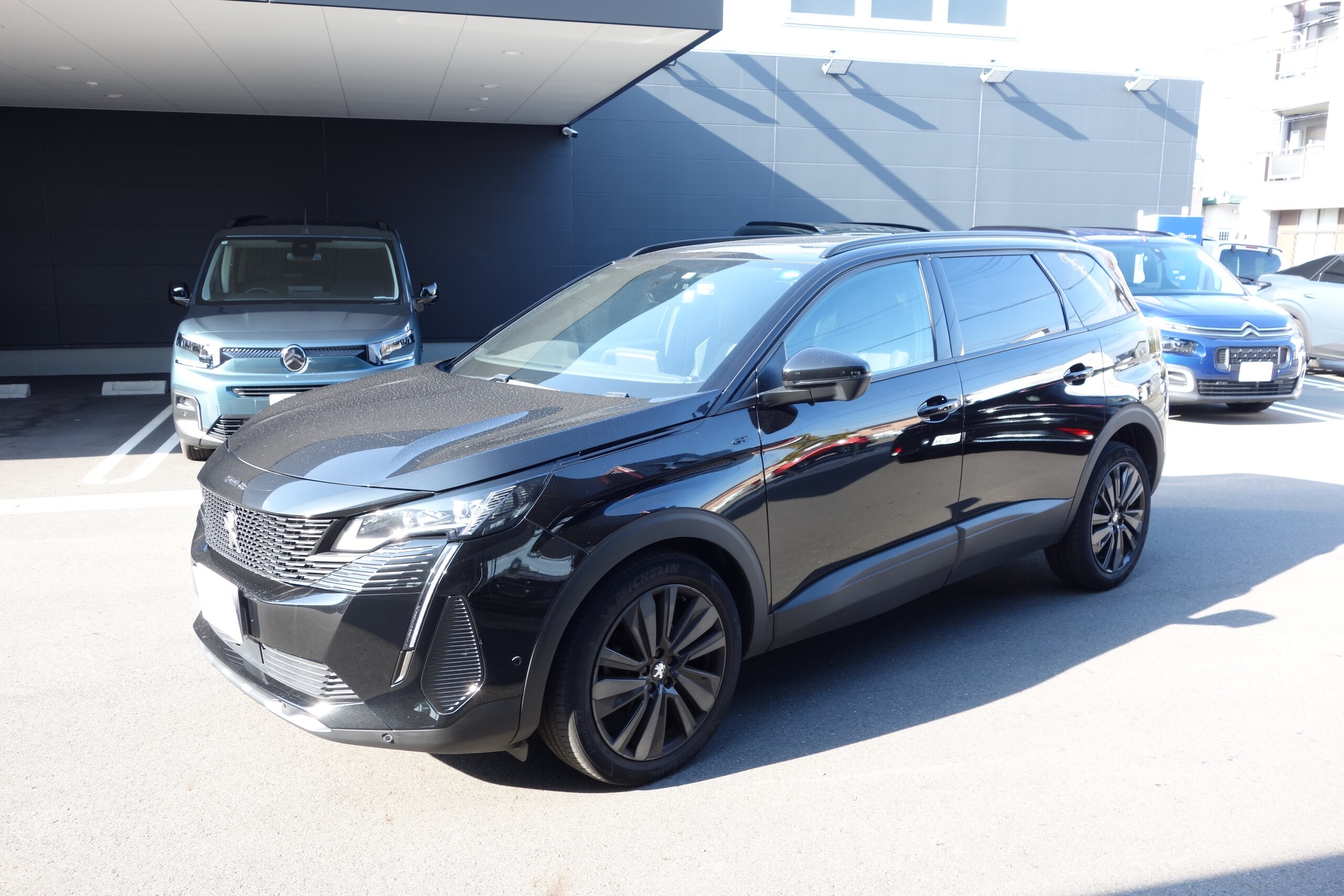 2023 Peugeot 5008 — photo 3