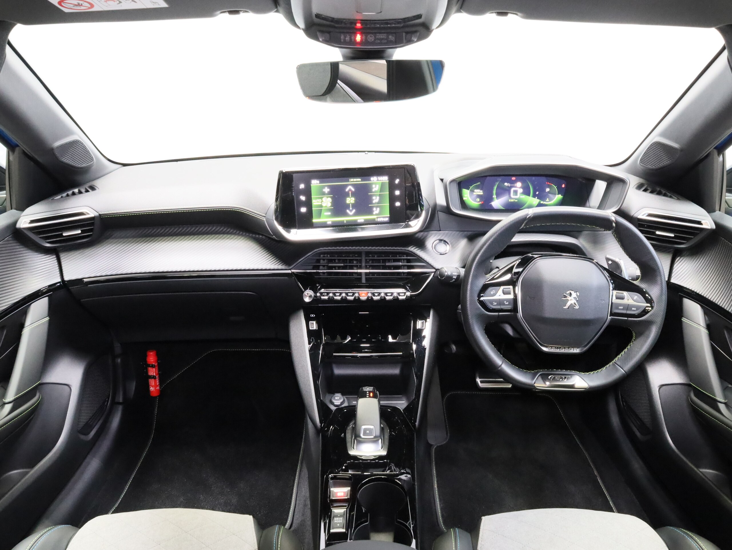 Peugeot 208 GT Line — photo 7