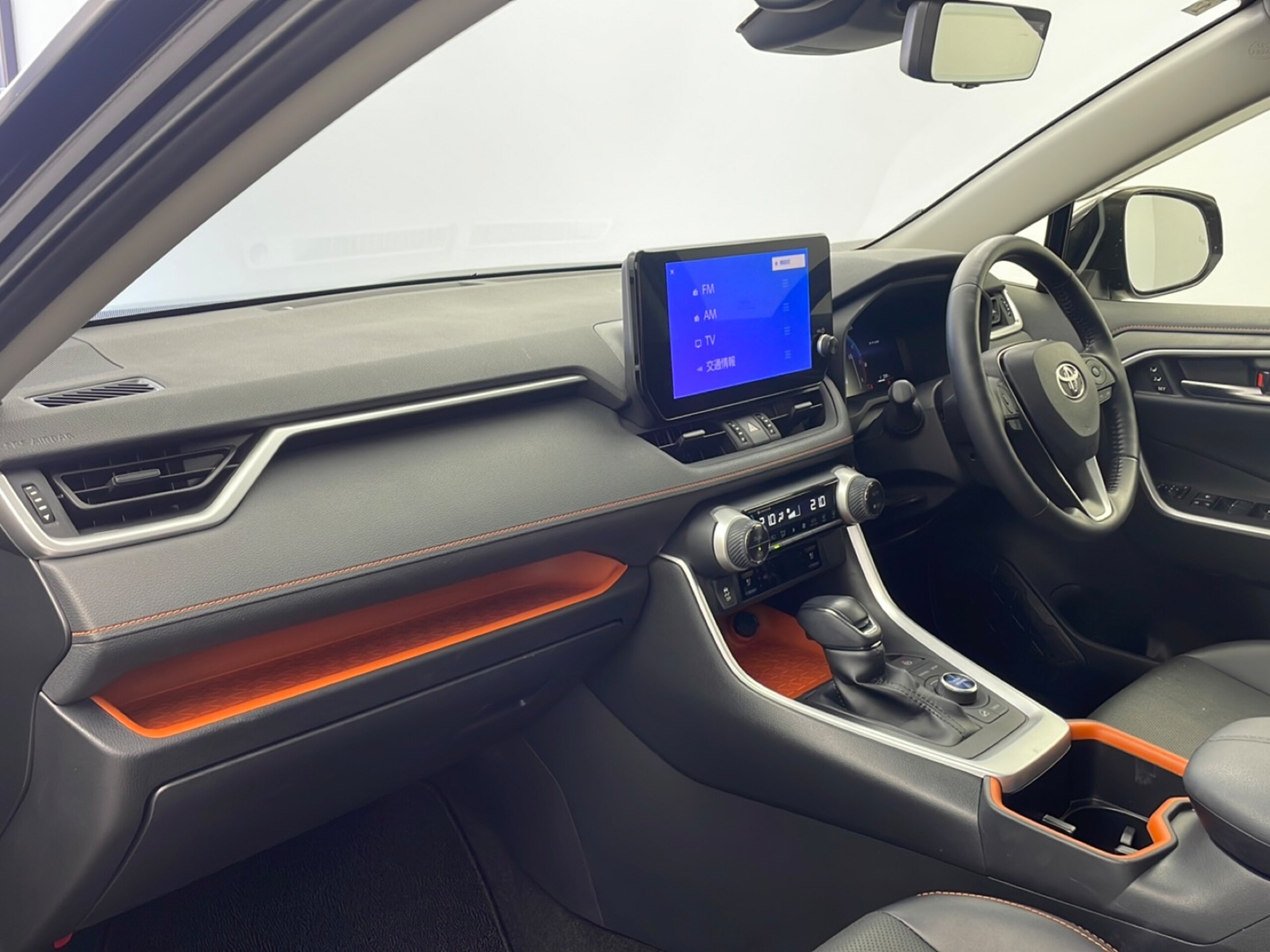 2023 Toyota  Rav4 — photo 3