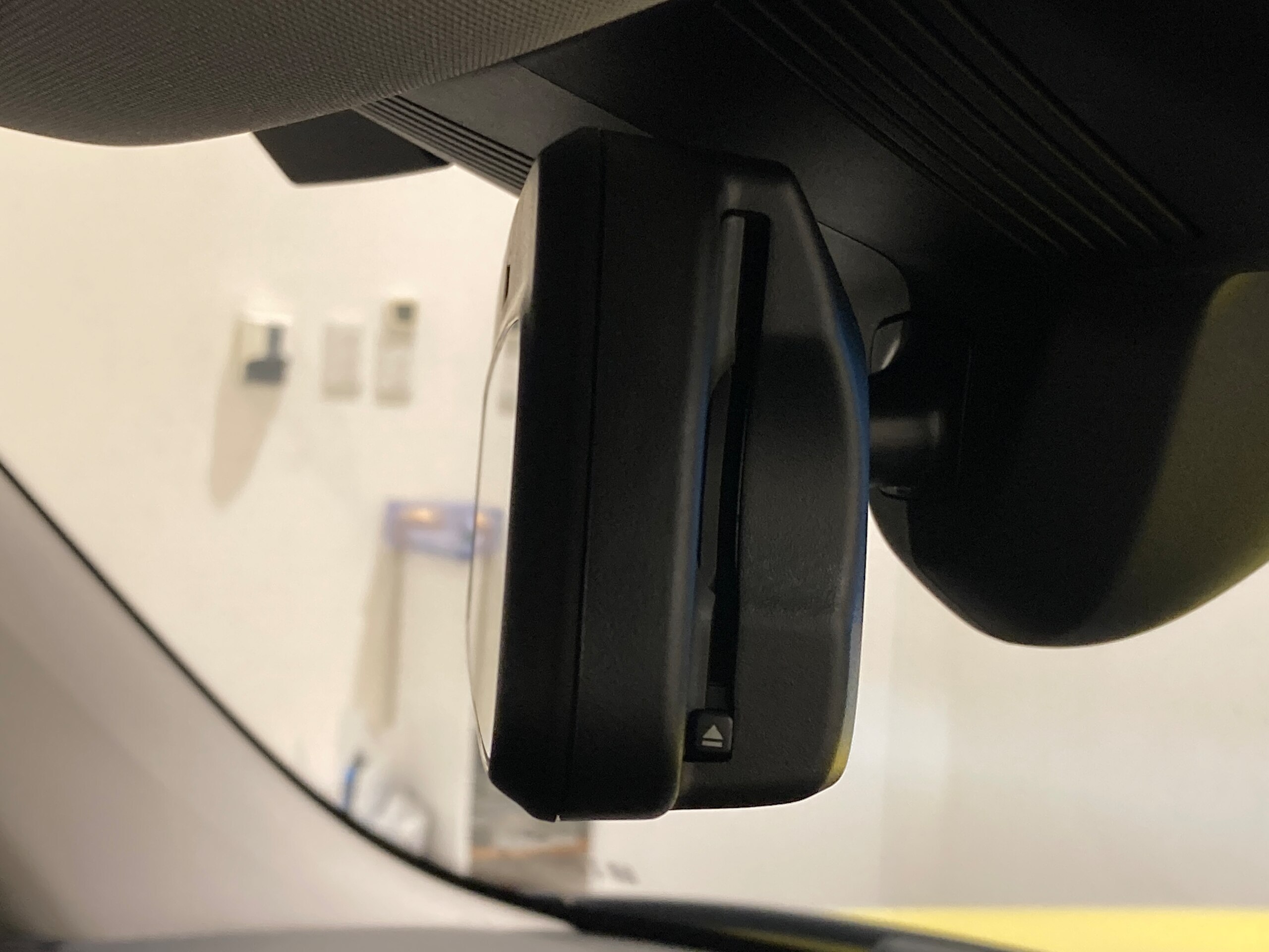 Mini Cooper C 3-Door DCT — photo 7