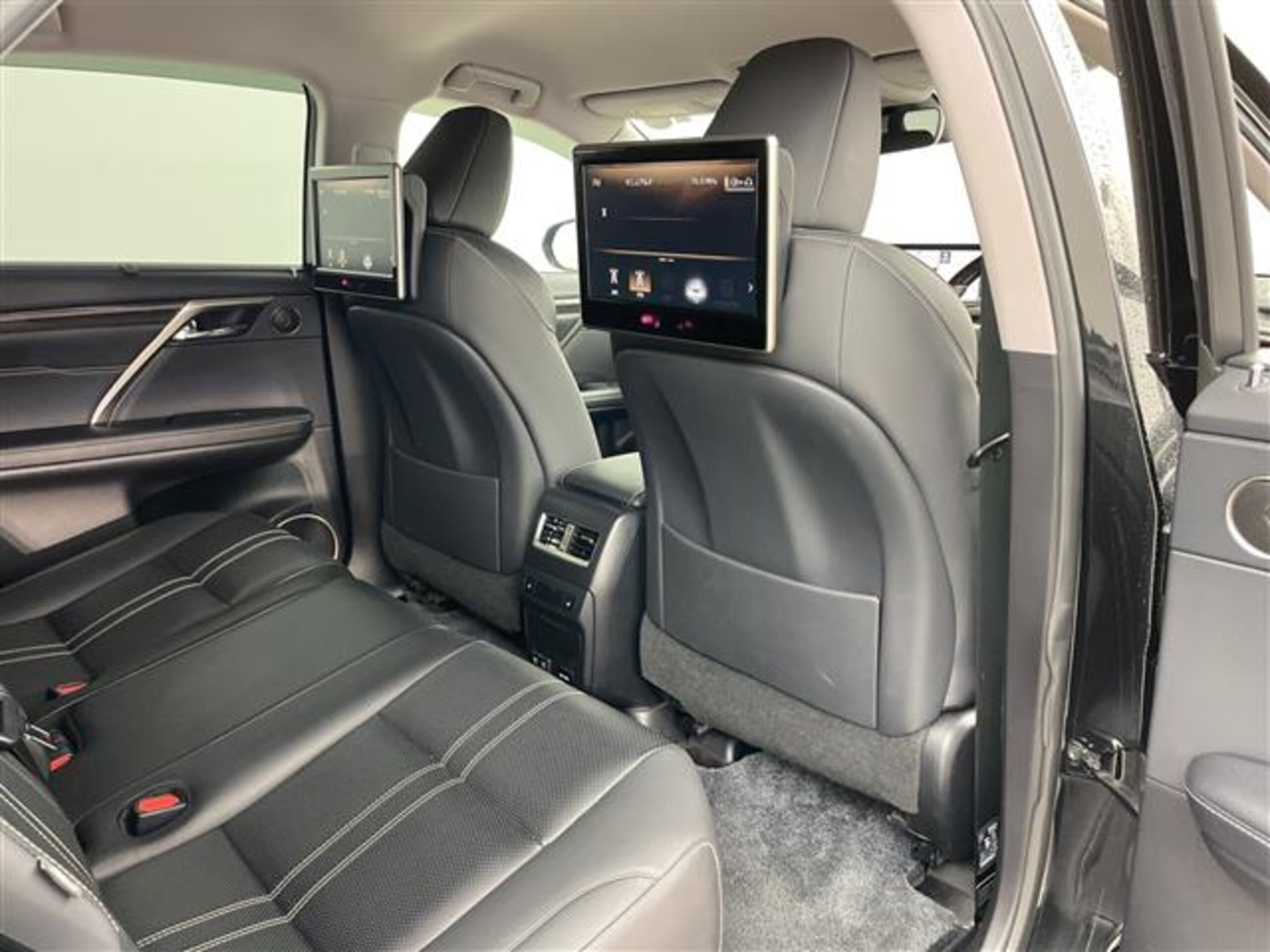 Lexus RX450h Version L 4WD — photo 9