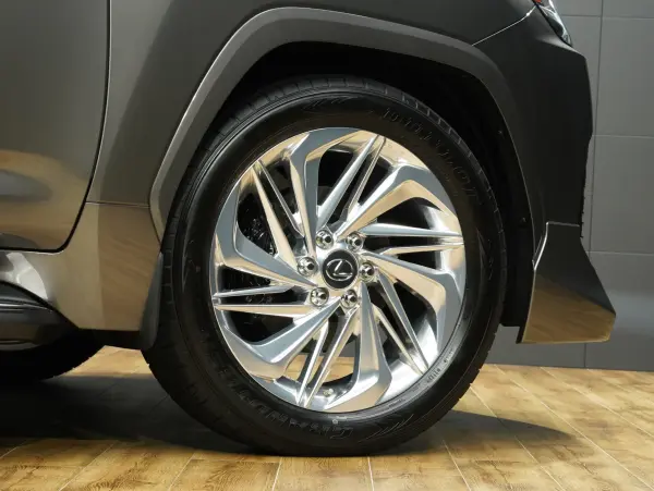 2023 Lexus Lx — photo 7 | Tuminion Kenya