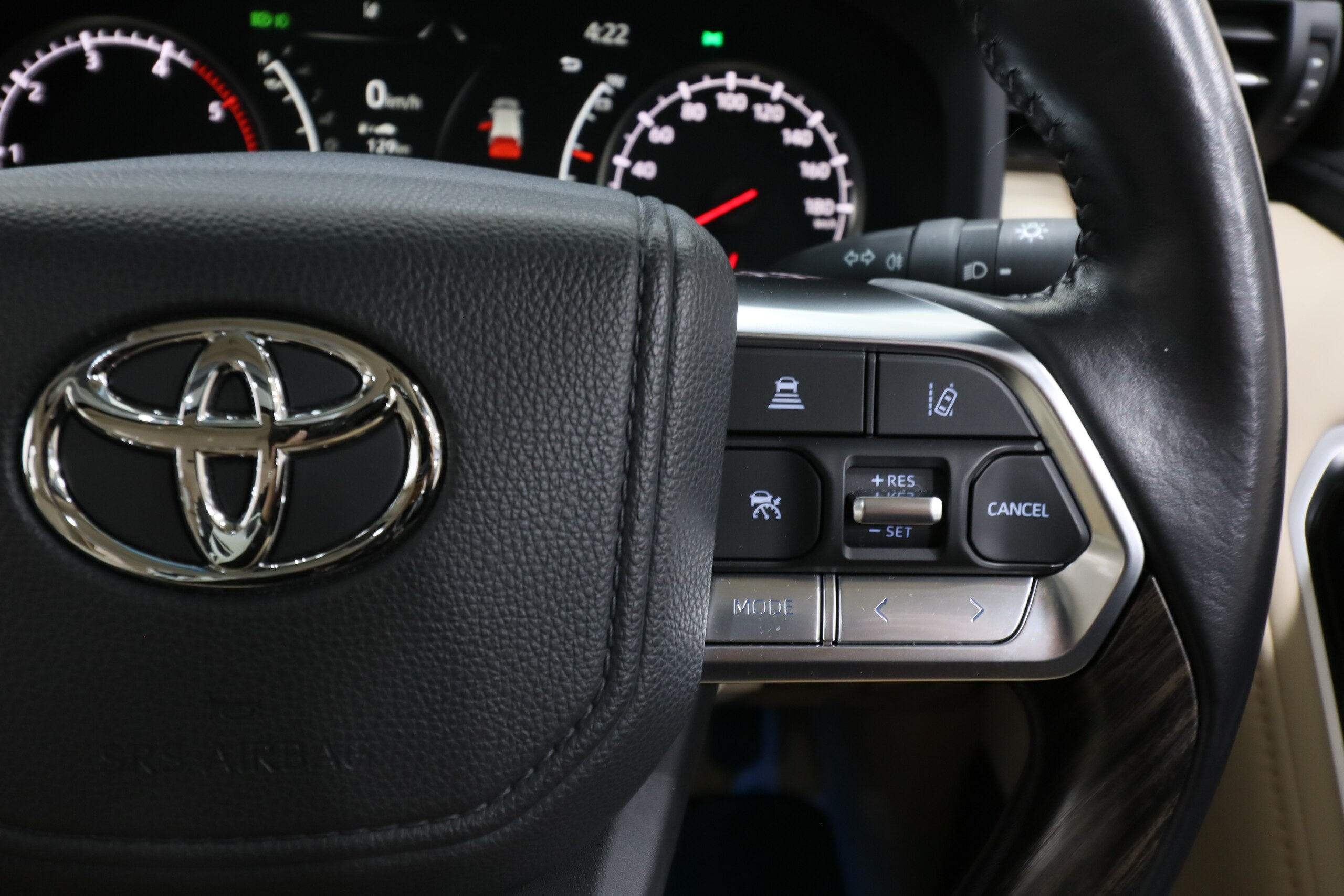 Toyota Land Cruiser 300 3.3 ZX Diesel Turbo 4WD — photo 7