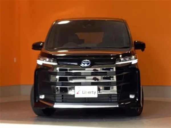 2025 Toyota Noah — photo 2 | Tuminion Kenya