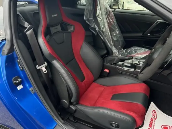 Nissan GT-R 3.8 Track Edition engineered by NISMO 4WD One Owner Full Original NISMO 20-inch Alloy Wheels NISMO Seats Genuine Navigation Backup Camera Dashcam ETC — photo 9