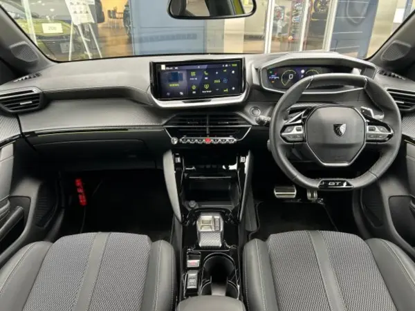 2025 Peugeot 208 — photo 3