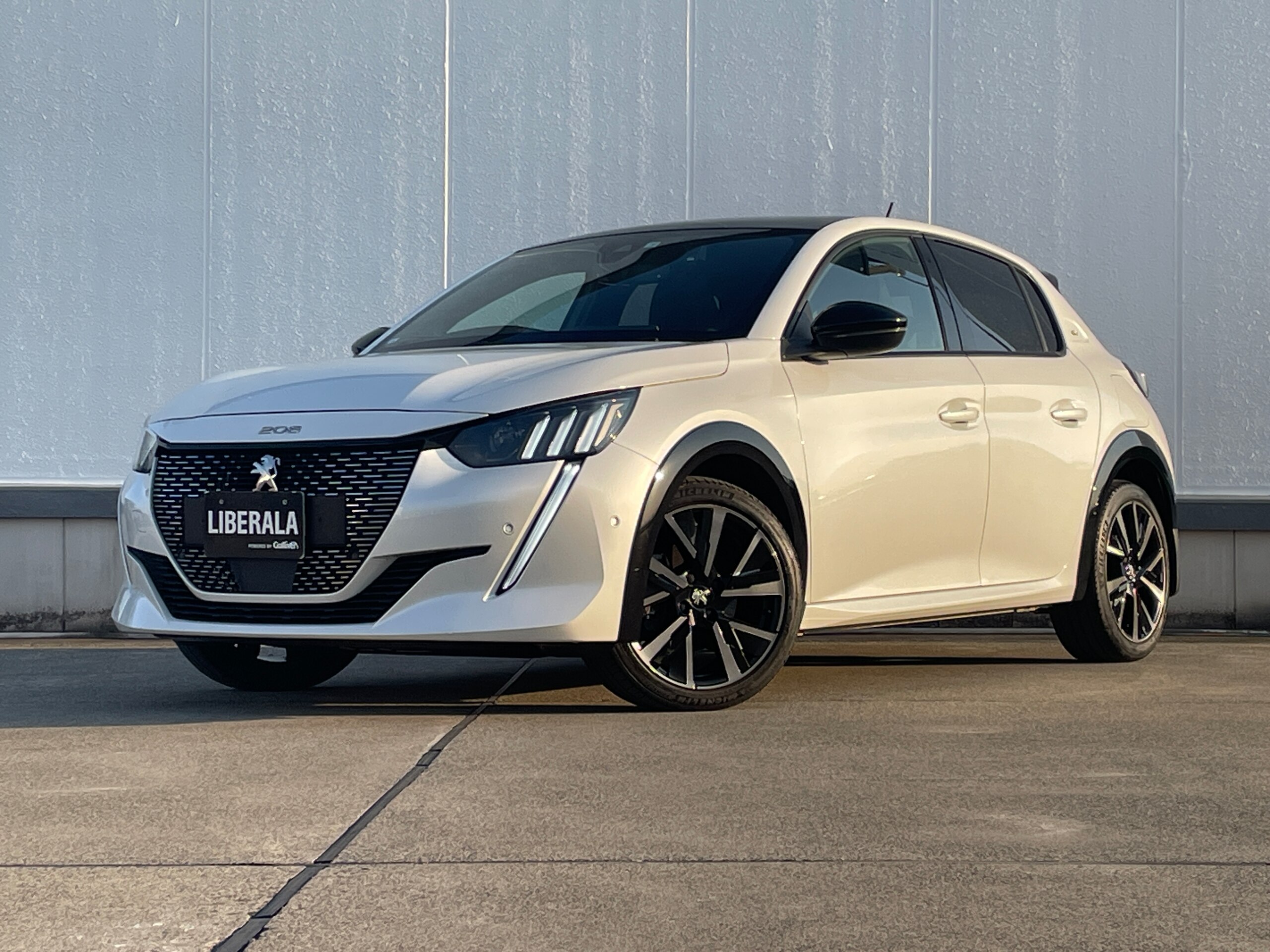 Peugeot 208GT Panorama Roof Genuine DA B Camera Apple CarPlay Radar Cruise Half Leather Seat Seat Heater Front Rear Dashcam ETC (Pearl) — photo 8