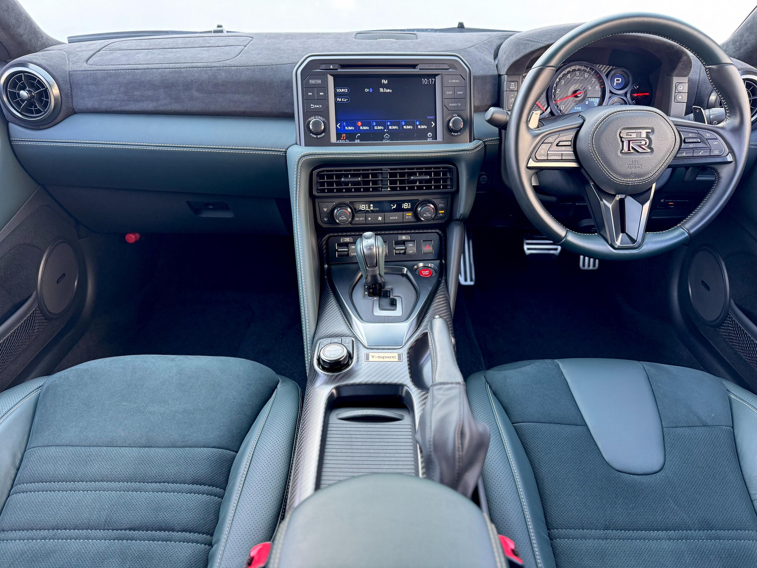 Nissan GT-R 3.8 Premium Edition T-Spec 4WD 2024 Model Special Edition One Owner — photo 7