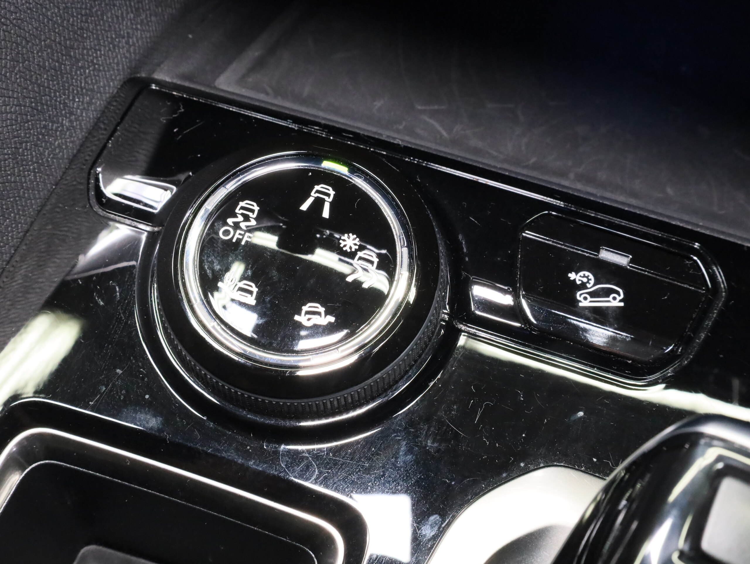 Peugeot 5008 GT BlueHDi Diesel Turbo — photo 7