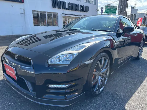 Nissan GT-R 3.8 Premium Edition 4WD MY14 One Owner Fashionable Interior Thatcham Security BOSE Sound Seat Heater HDD Navi TV Backup Camera ETC (Meteor Flake Black P 2-Coat Pearl)