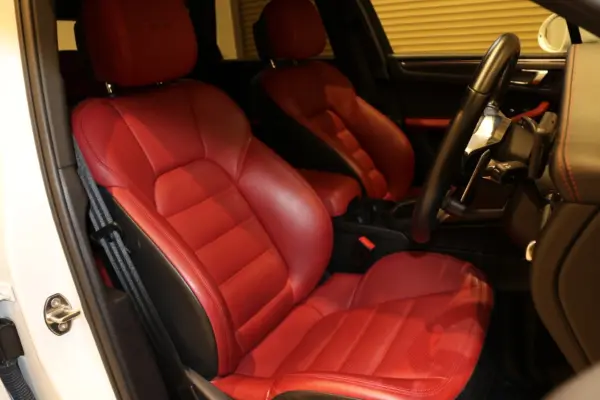 Porsche Macan GTS PDK 4WD Sport Chrono Package, Sport Exhaust, Air Suspension, Leather Seats, 8-Way Power & Seat Heaters, LED, ACC, LKA, BSM, 20AW (Carrara White Metallic) — photo 9