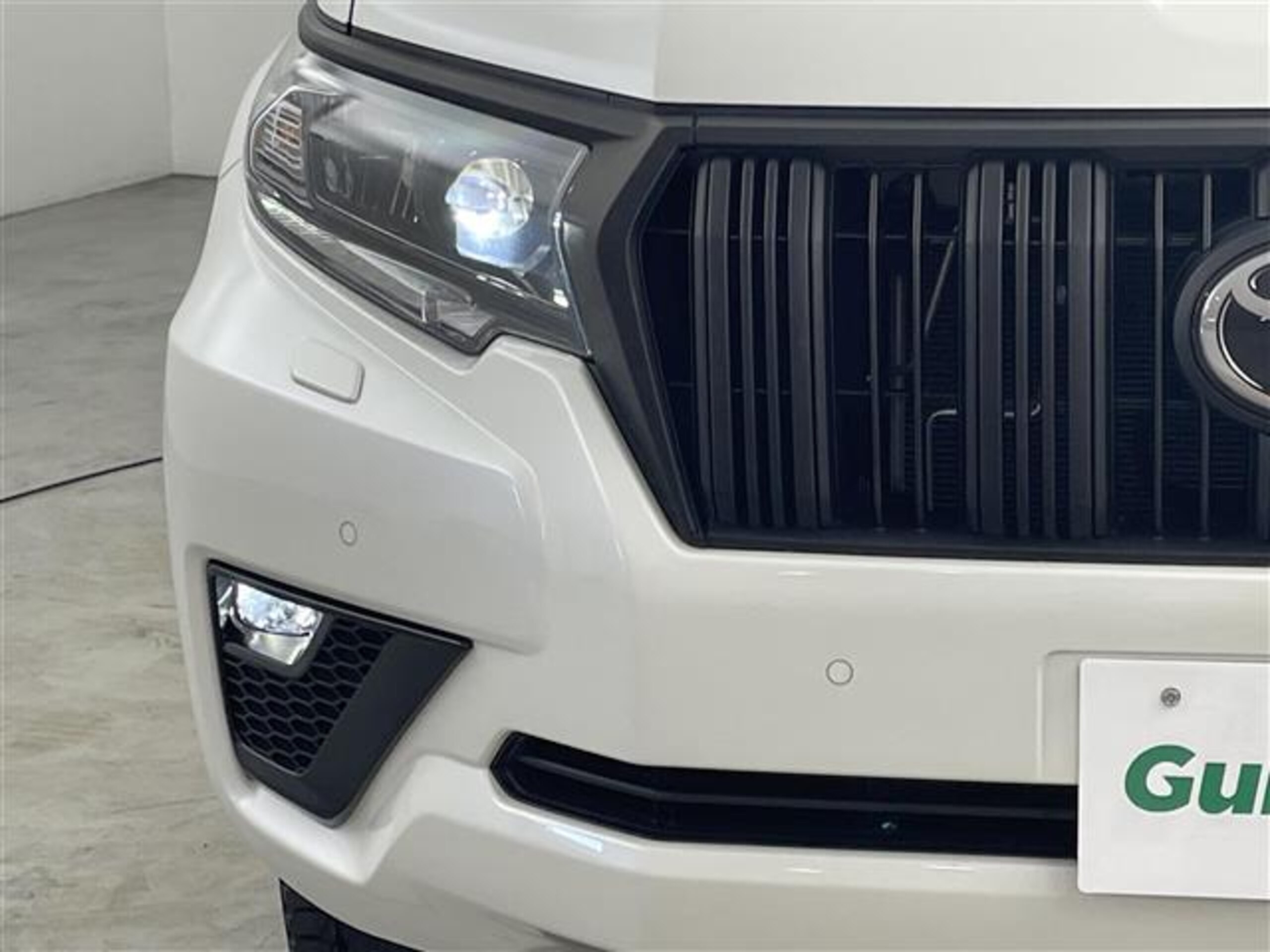 Toyota Land Cruiser Prado 2.7 TX L Package Matte Black Edition 4WD — photo 8