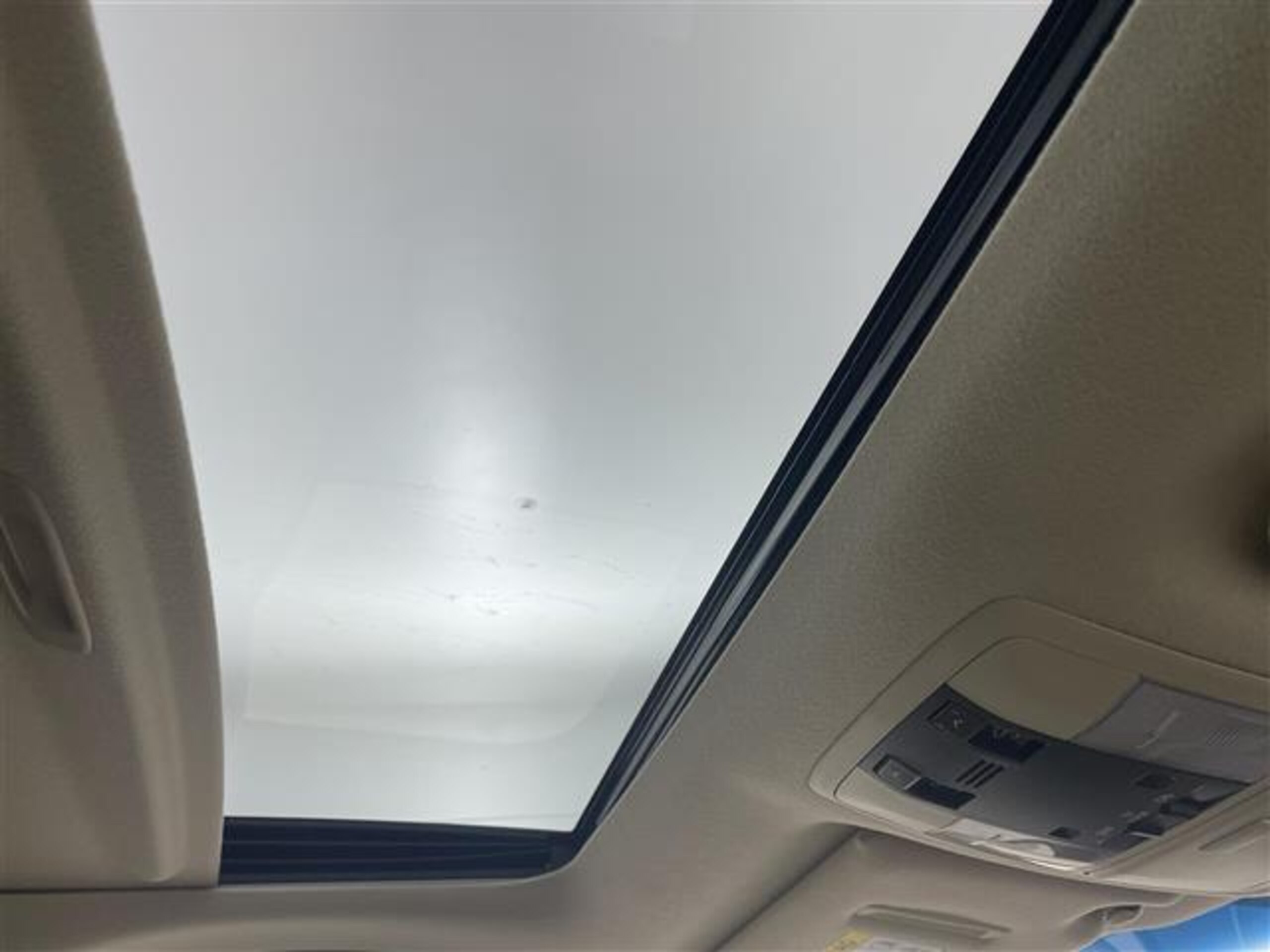 2023 Toyota Landcruiser Prado — photo 3