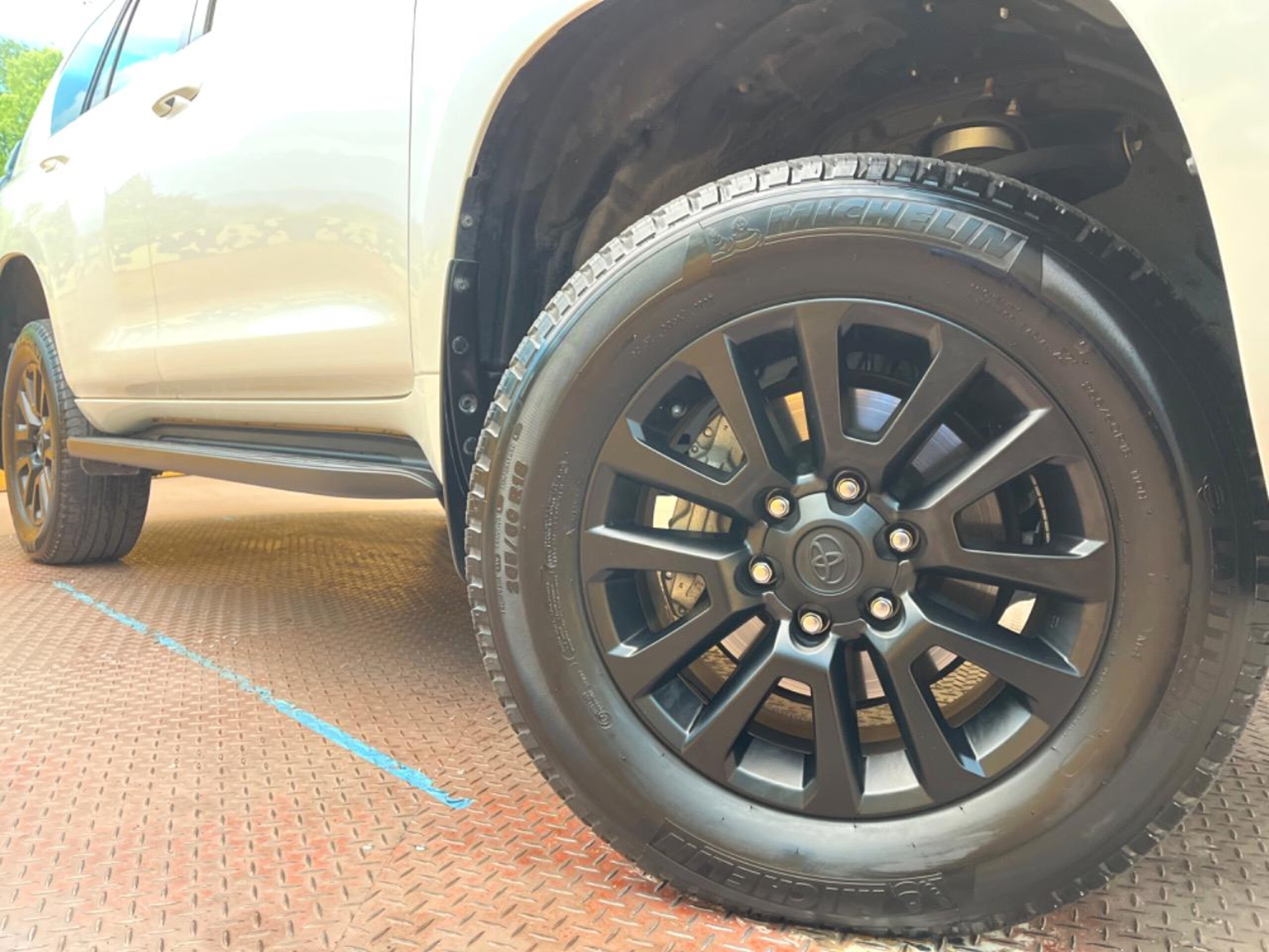 Toyota Land Cruiser Prado 2.7 TX L Package Matte Black Edition 4WD — photo 9