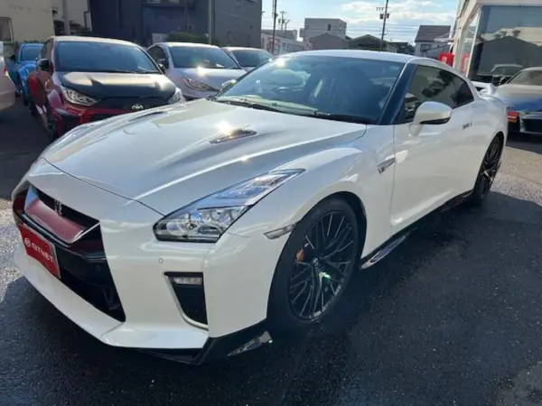 Nissan GT-R 3.8 Pure Edition 4WD Full Original Non-Smoker Genuine Aero Back View Monitor Half Leather Seat Power Seat LED Lights Genuine Aluminum (Brilliant White Pearl) — thumbnail 1