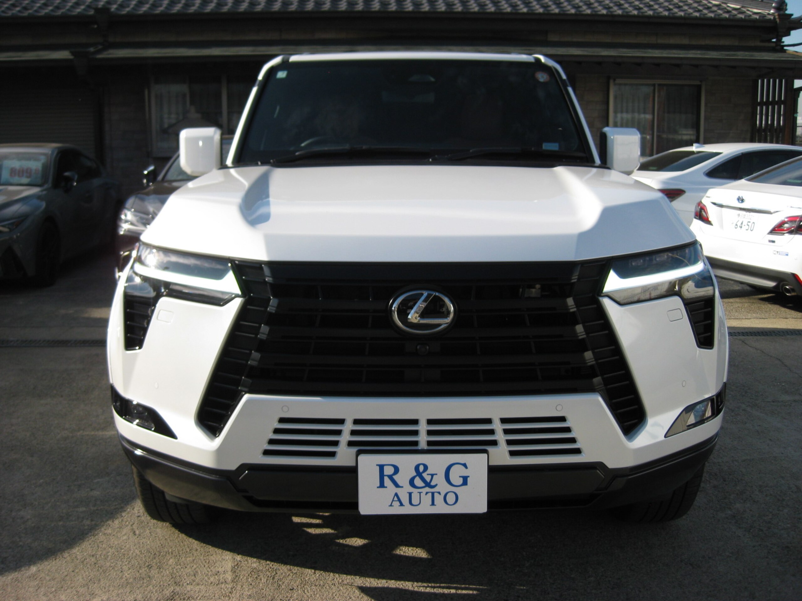 2025 Lexus Gx — photo 2
