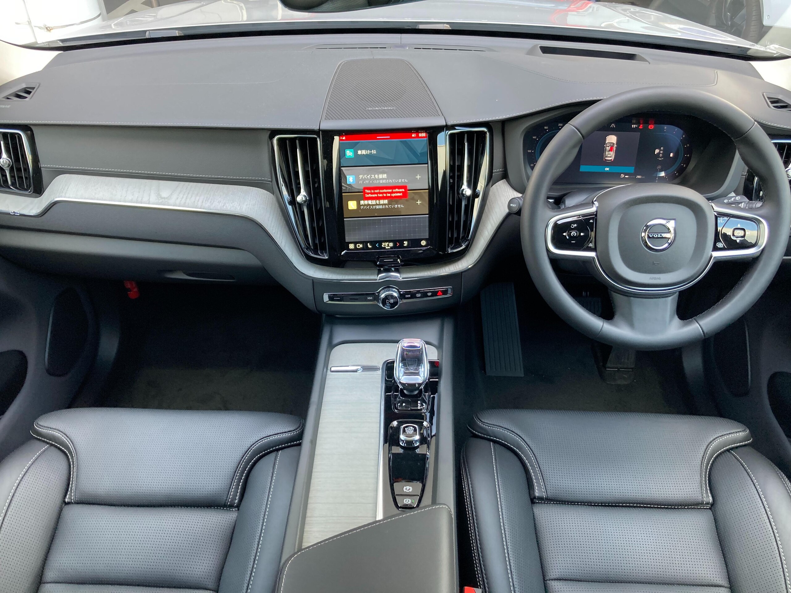 2025 Volvo Xc60 — photo 2