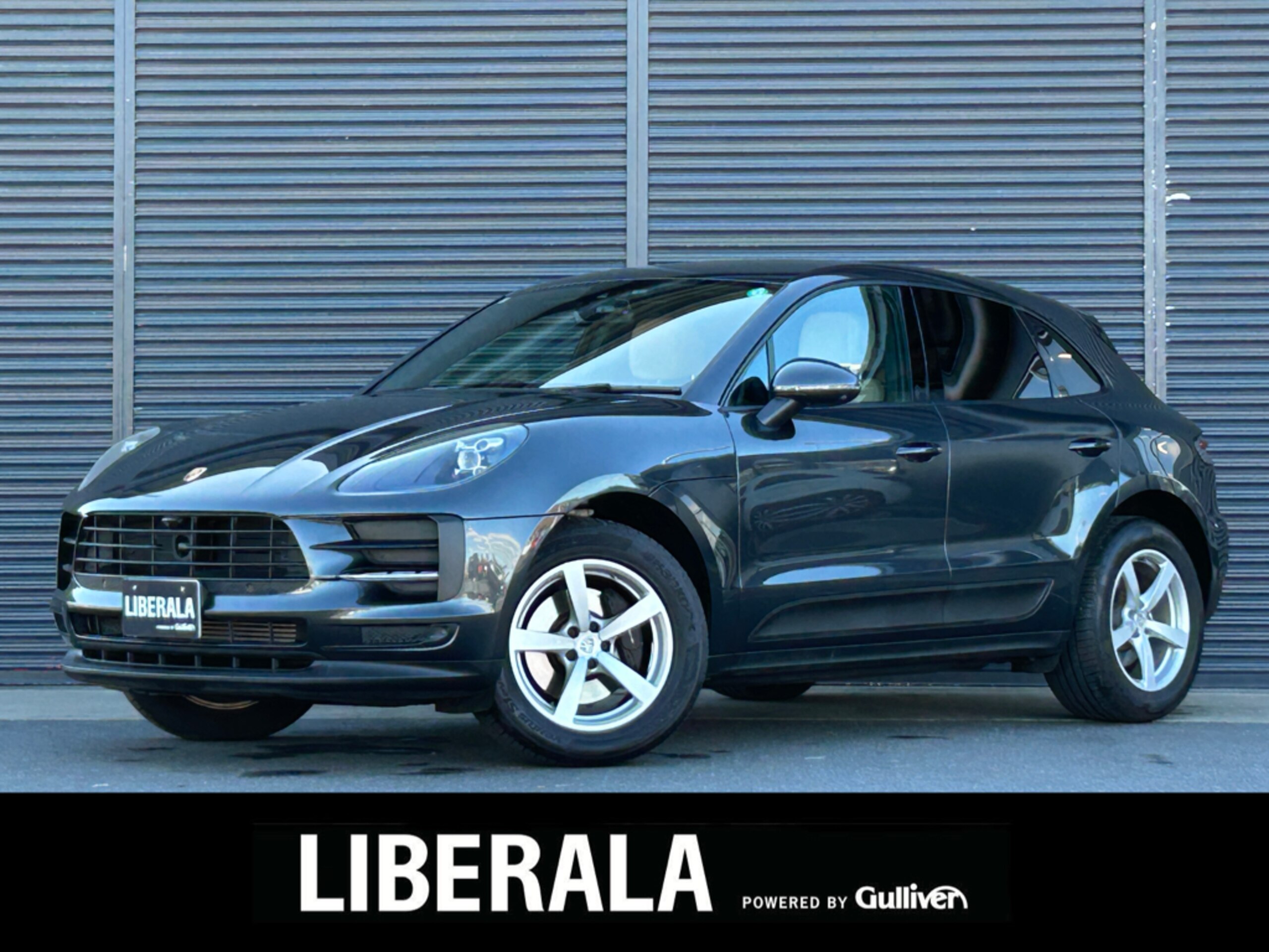 Porsche Macan PDK 4WD Late Model 1-Owner Volcano Grey Metallic