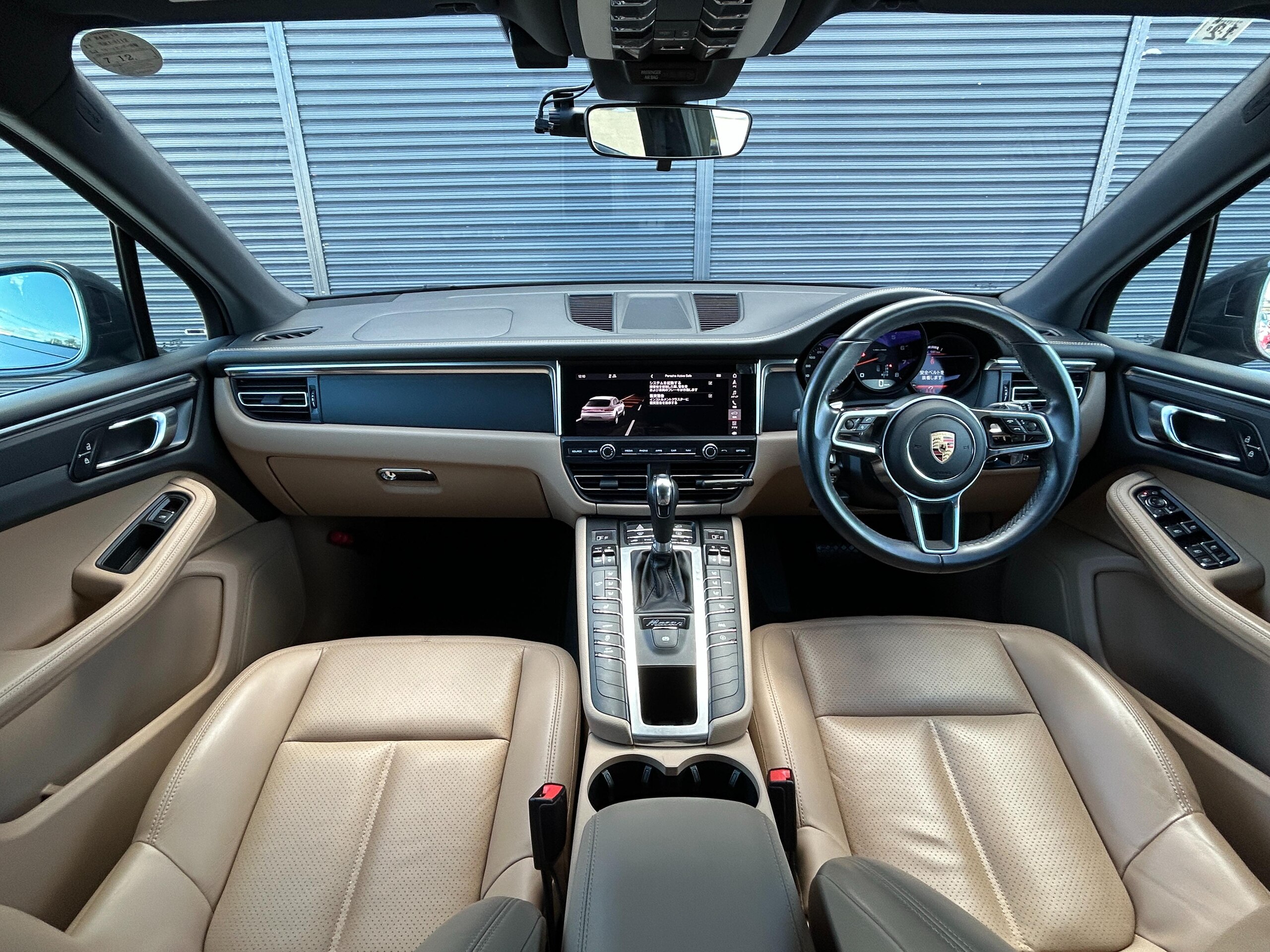 2019 Porsche Macan — photo 2