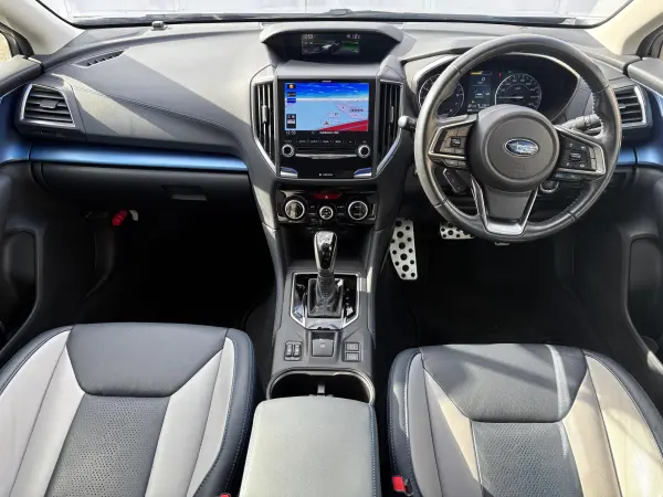 Subaru XV 2.0 Advance 4WD with Factory Navi/Back Camera/ETC/Factory Drive Recorder/Cruise Control/Seat Heaters/Full-Seg TV, Factory Alloy Wheels with Summer Tires, Aftermarket Alloy Wheels with Winter Tires (Ice Silver Metallic) — photo 8