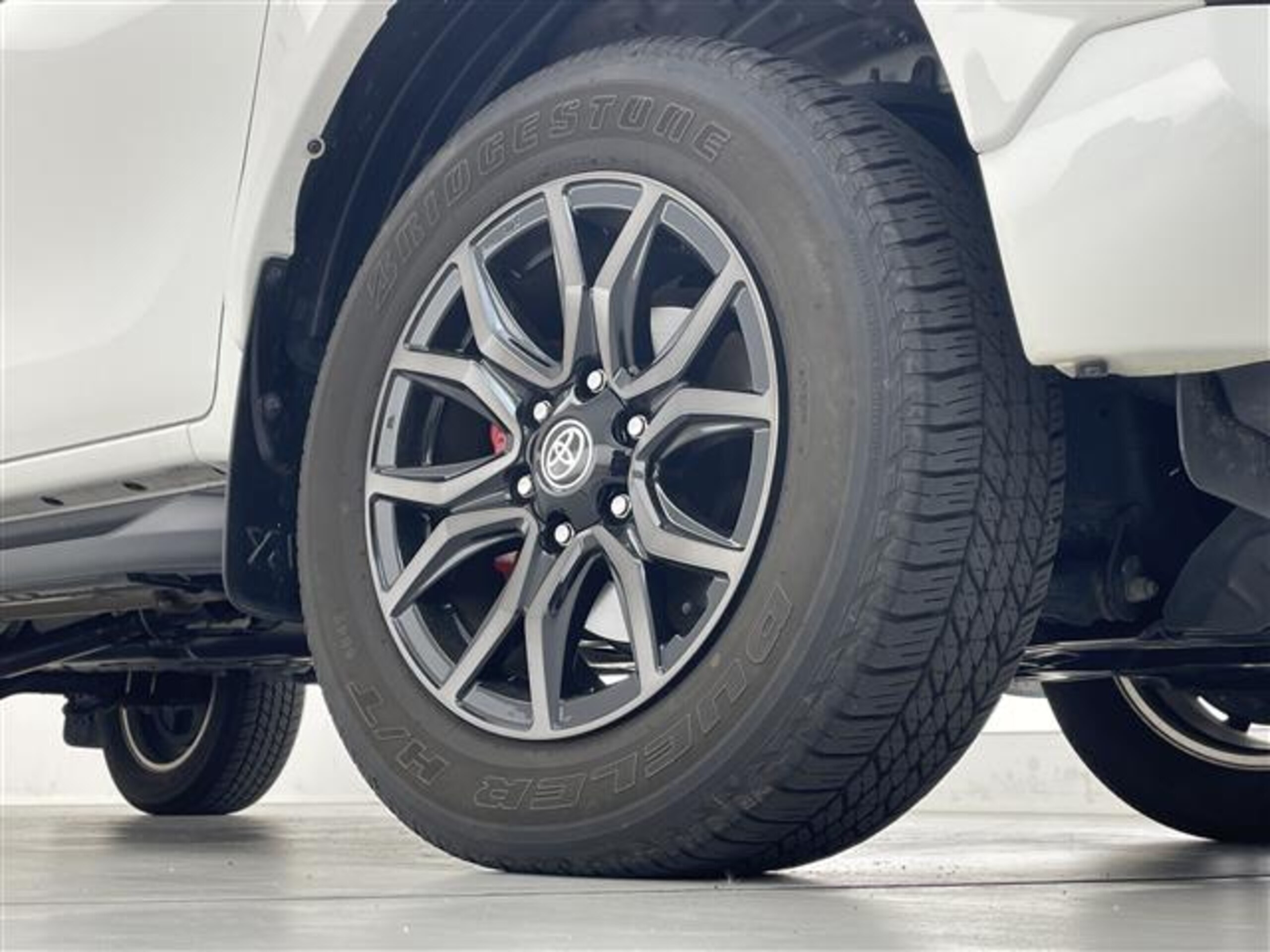 Toyota Hilux 2.4 Z GR Sport Diesel Turbo 4WD — photo 9