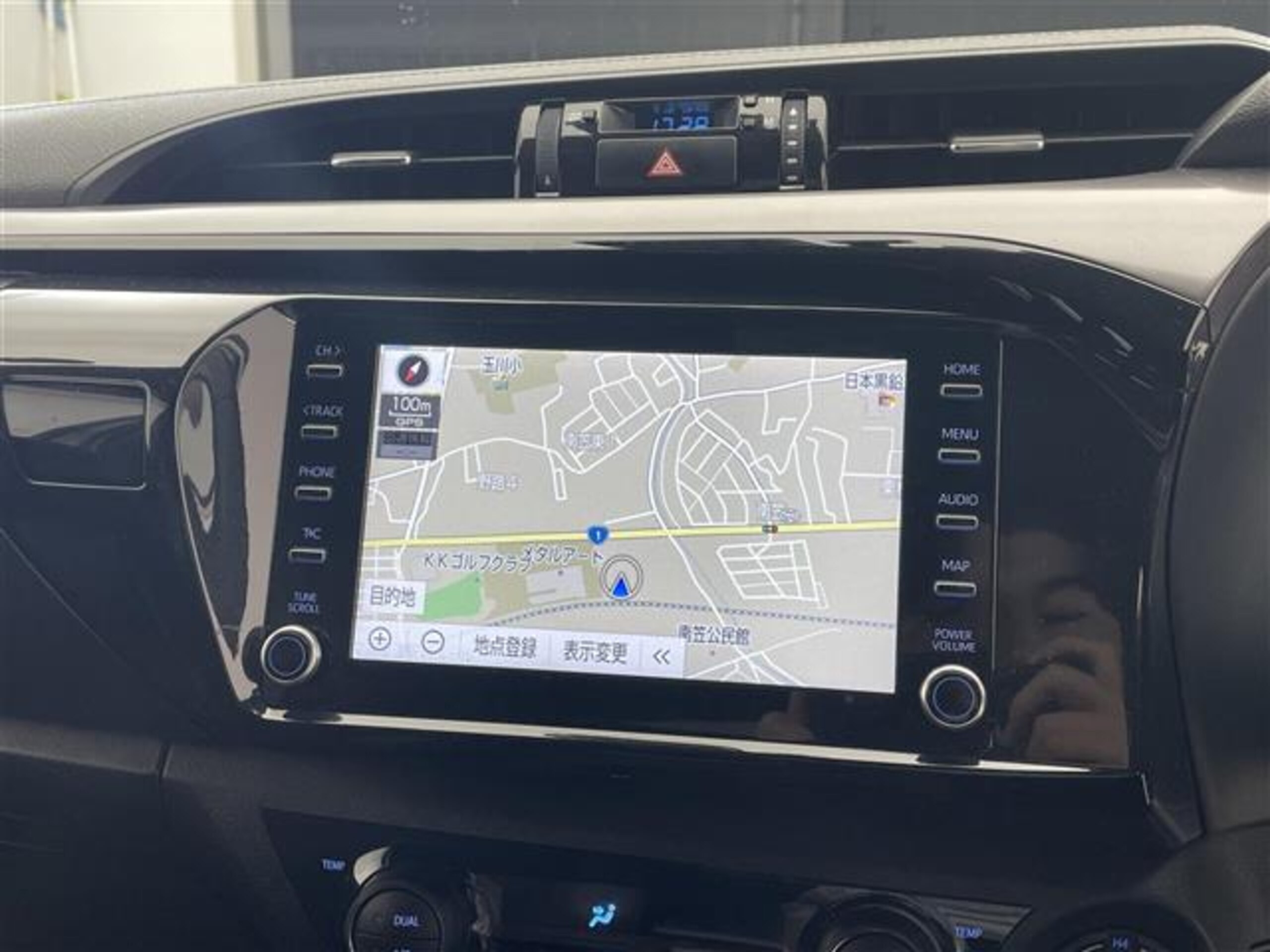 2023 Toyota Hilux — photo 3