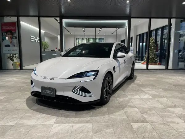 BYD Seal Base Model BYD Certified Used Car / Our Demo Car / Adaptive Cruise Control / 360-Degree Camera / Collision Mitigation Braking / Apple CarPlay / Android Auto / Seat Heater / Seat Cooler / ETC / Glass Roof (White) — thumbnail 1