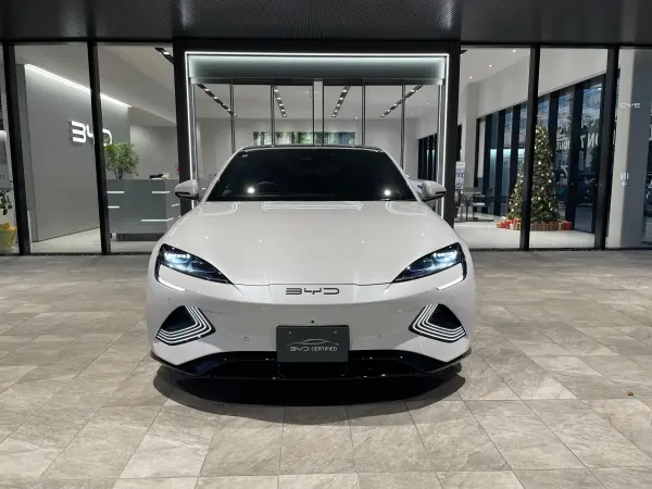 2024 Byd Seal — photo 2