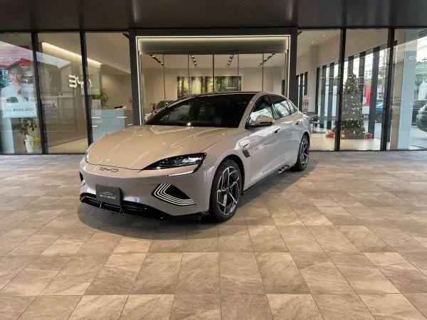 BYD Seal AWD Model BYD Certified Used Car / Our Demo Car / Adaptive Cruise Control / 360-Degree Camera / Collision Mitigation Braking / Apple CarPlay / Android Auto / Seat Heater / Seat Cooler / ETC / Glass Roof (Gray) — thumbnail 1