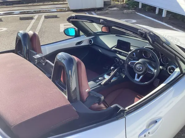 Mazda Roadster 1.5 100th Anniversary Special Edition — photo 8