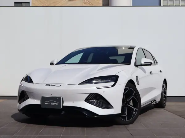 BYD Seal AWD (White) — thumbnail 1