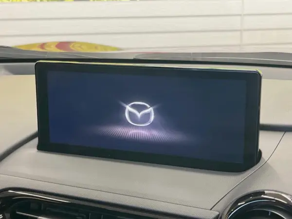 Mazda Roadster 1.5 NR-A Late Model 6MT 8.8-inch Mazda Connect Backup Camera Smart Brake Support Non-Smoking Car Clearance Sonar Smart Key LED Headlights ETC Automatic High Beam (Soul Red Crystal Metallic) — photo 7