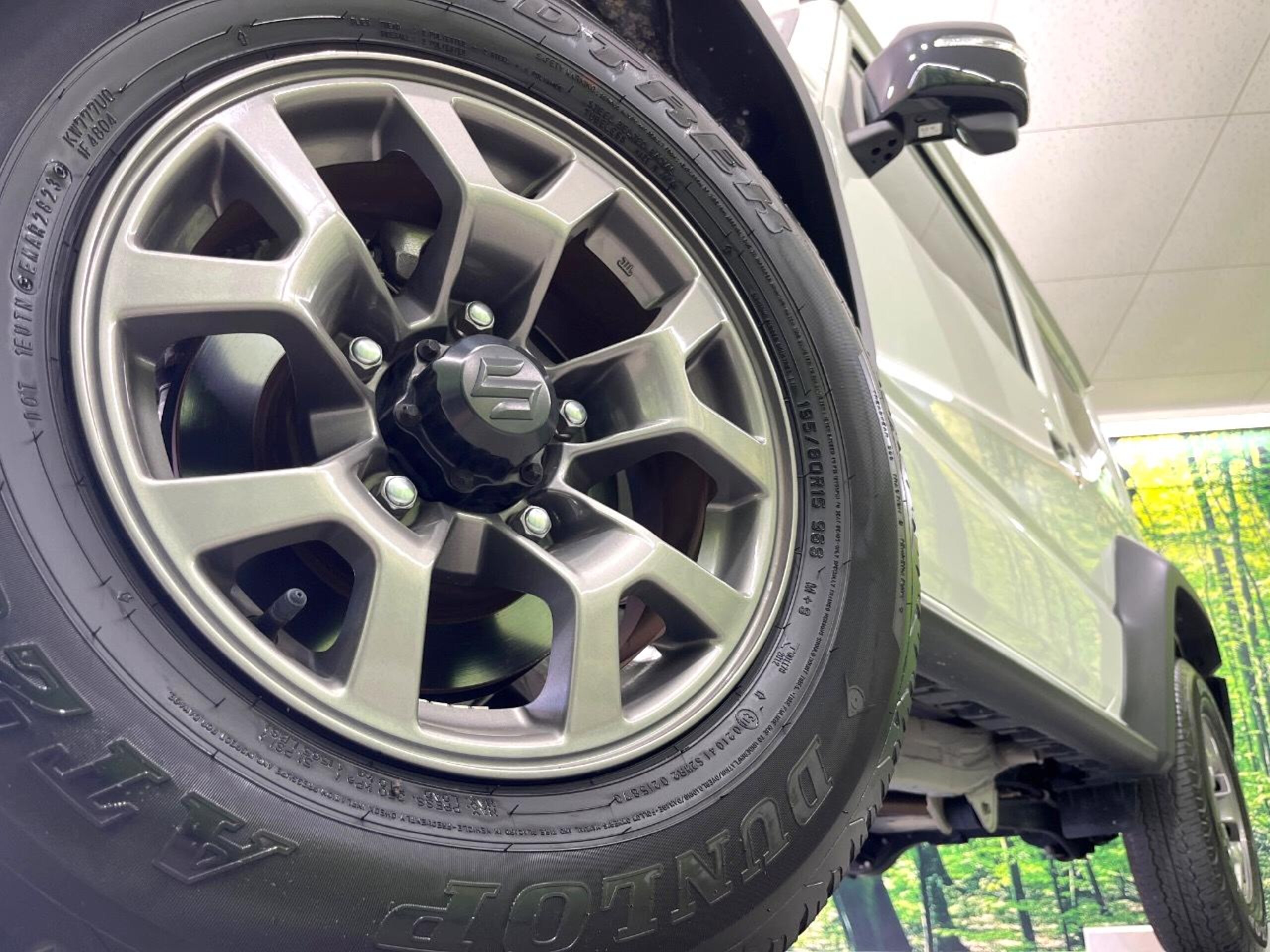 Suzuki Jimny Sierra 1.5 JC 4WD — photo 9