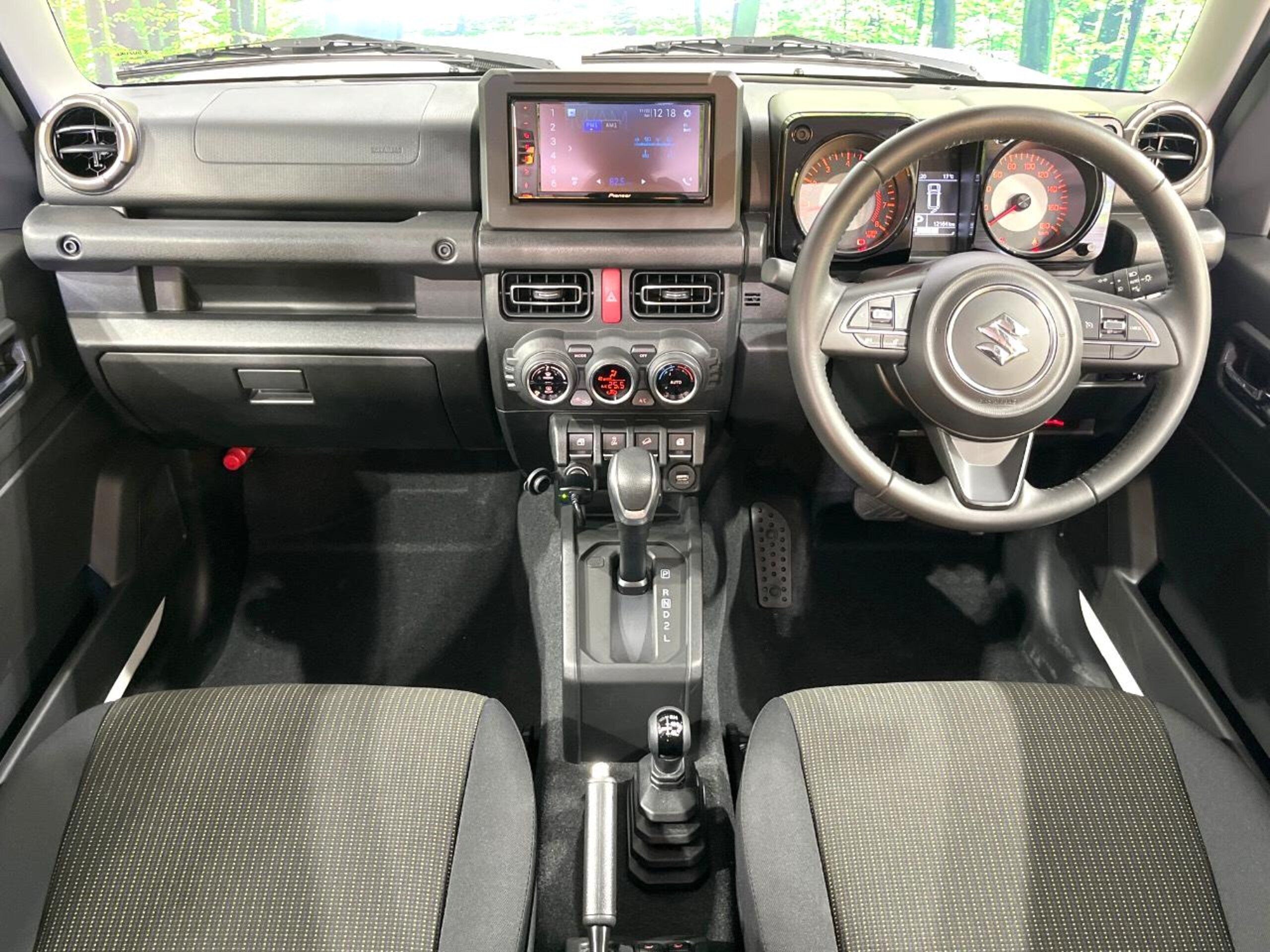 2023 Suzuki Jimny Sierra — photo 2