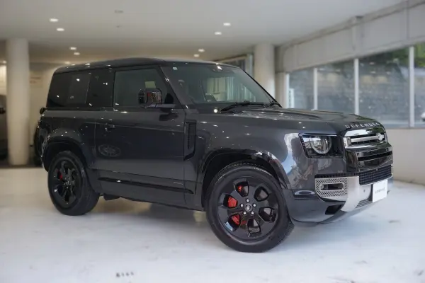 2024 Landrover Defender — photo 1