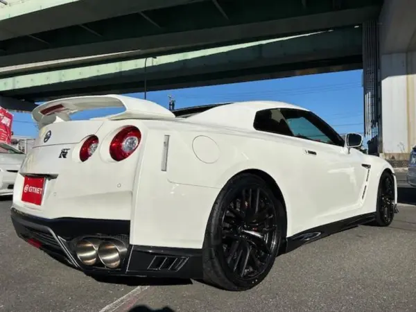 2017 Nissan Gt-r — photo 2 | Tuminion Kenya