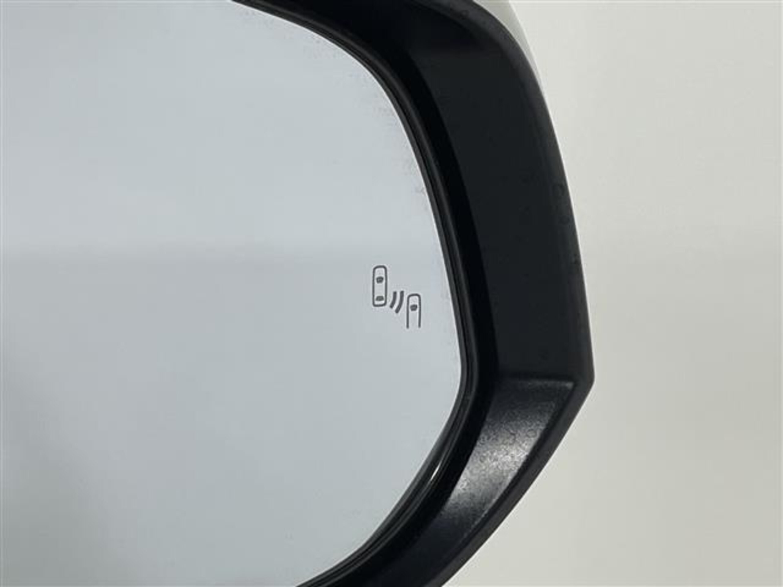 Toyota Alphard Hybrid 2.5 G F Package E-Four 4WD — photo 8