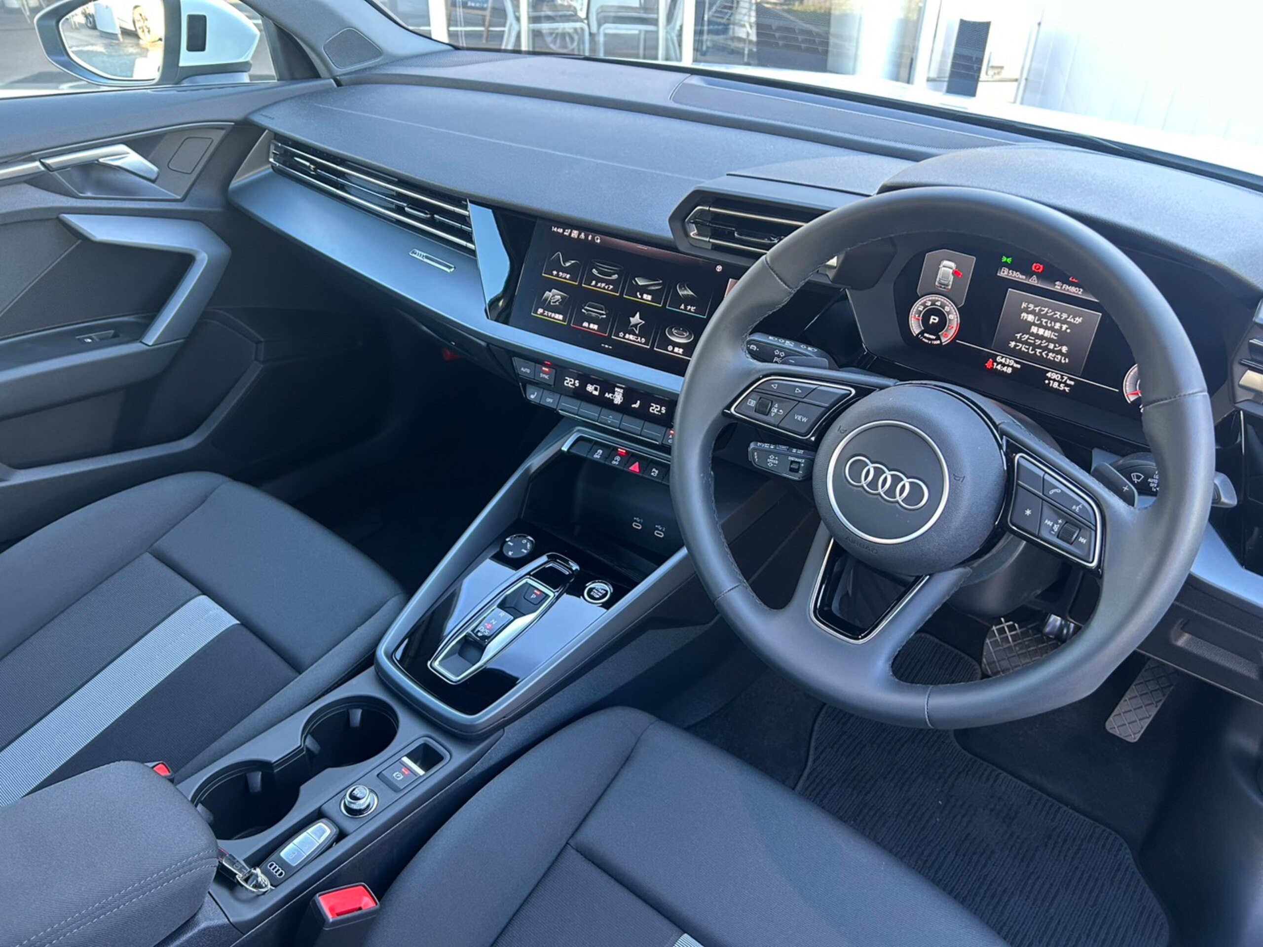 Audi A3 Sportback 30 TFSI Advanced — photo 8