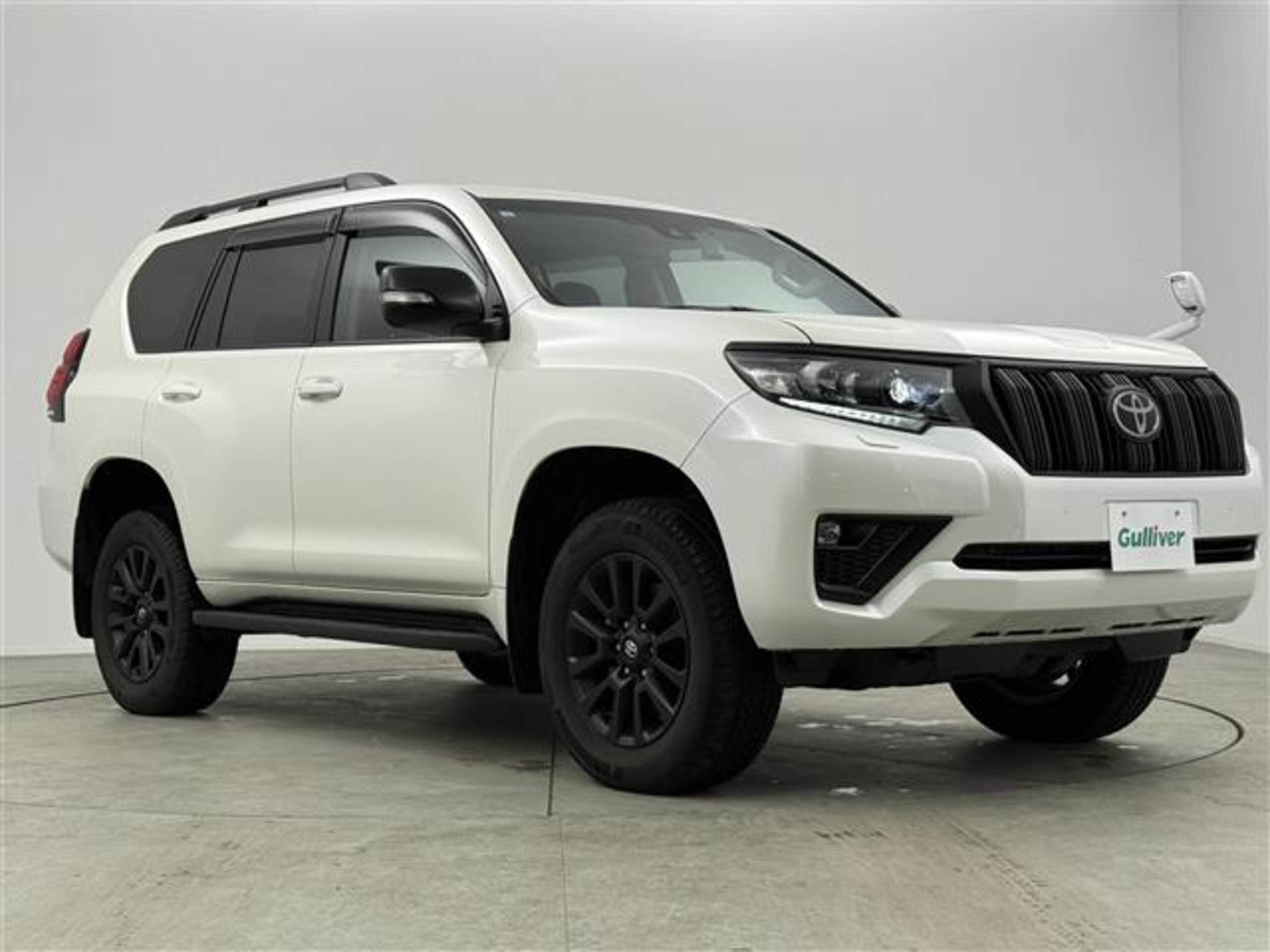 Toyota Land Cruiser Prado 2.7 TX L Package Matte Black Edition 4WD — photo 9