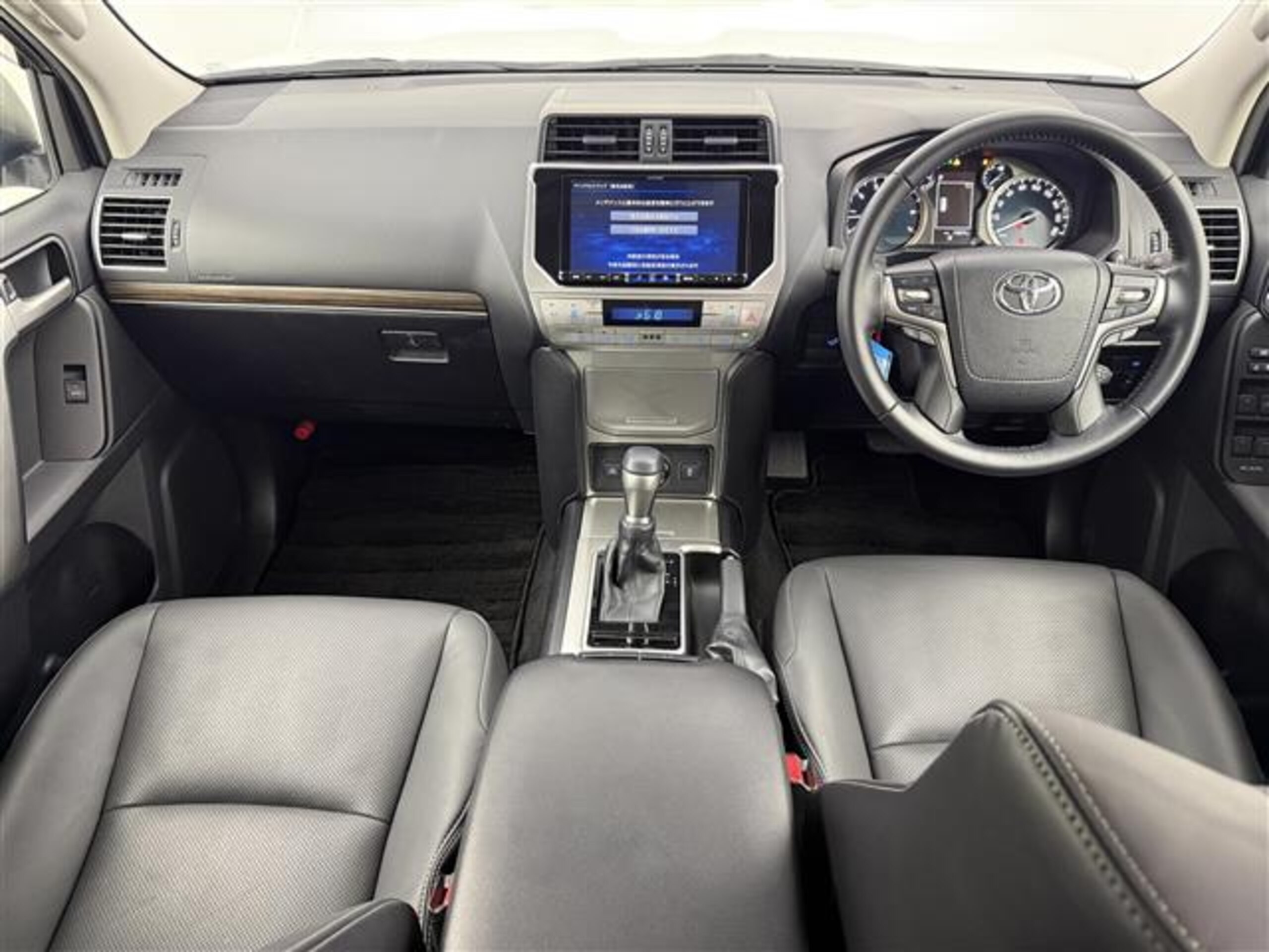 2023 Toyota Landcruiser Prado — photo 2