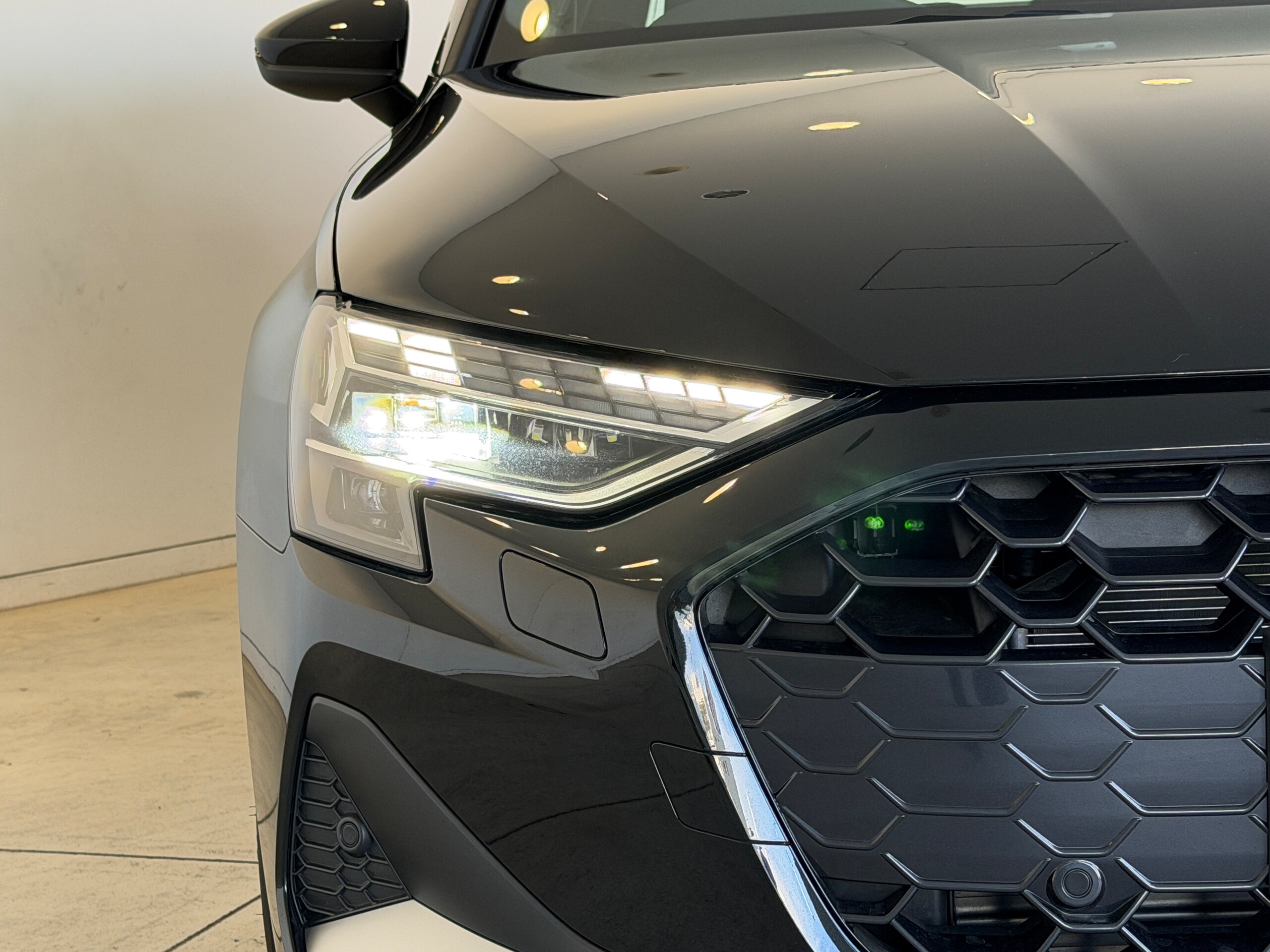 Audi A3 Sportback 30 TFSI Advanced — photo 7