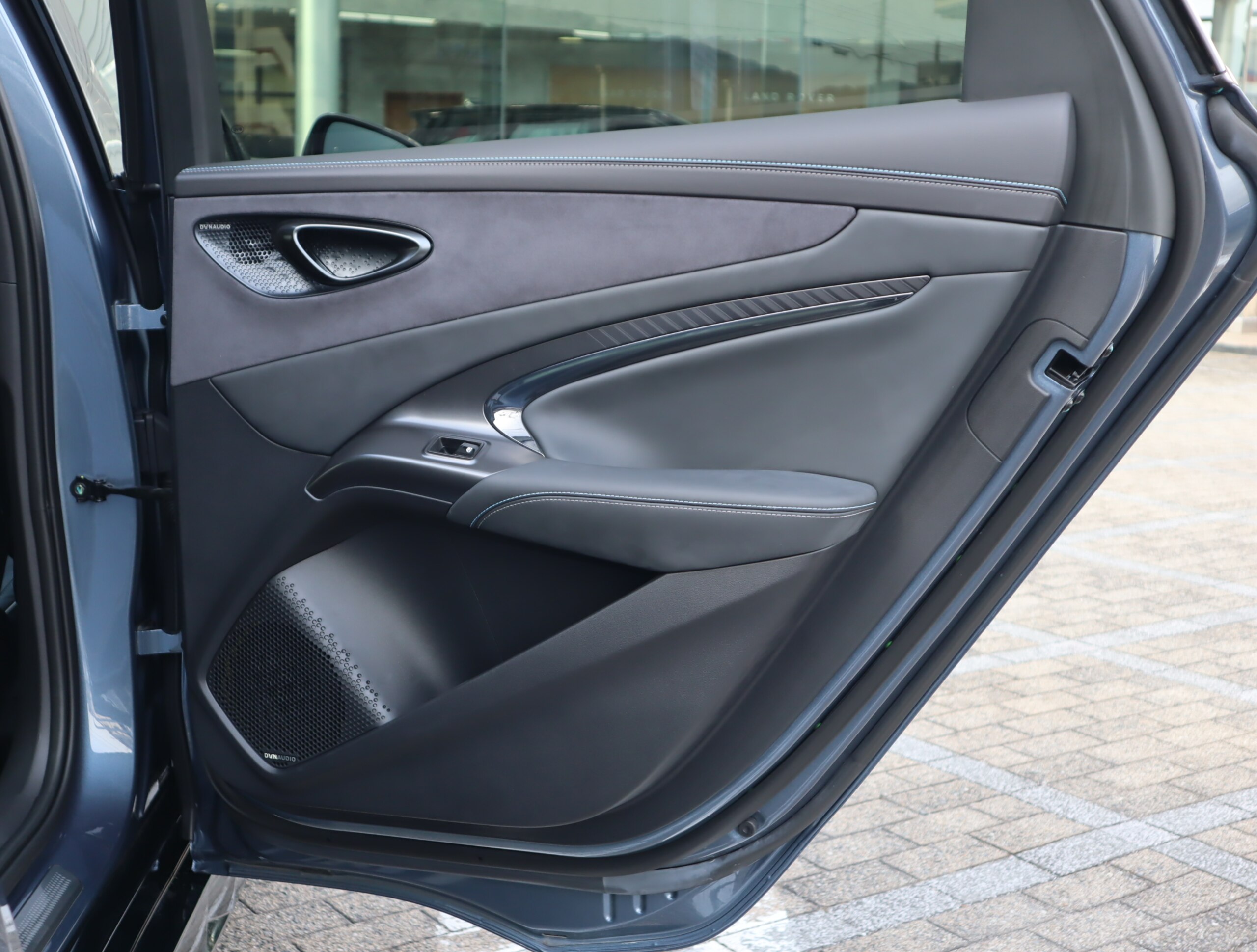 BYD Seal AWD with Leather Seats, Sunroof, Dynaudio Surround, Seat Ventilation, Heated Steering Wheel, Apple CarPlay, Android Auto, 200V Charging Cable, Extended SOH Warranty — photo 9